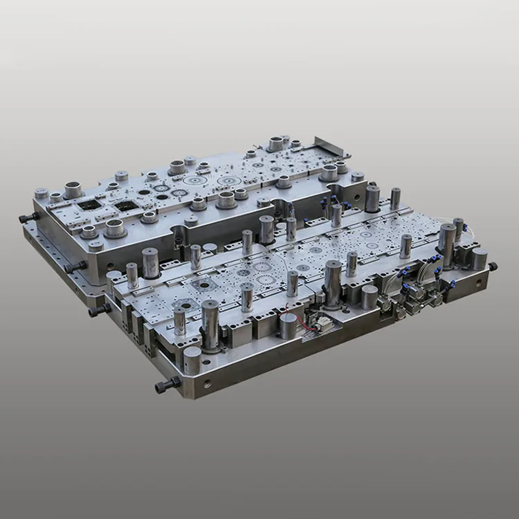Dubbelrijige progressieve matrijs voor koelkastcompressor